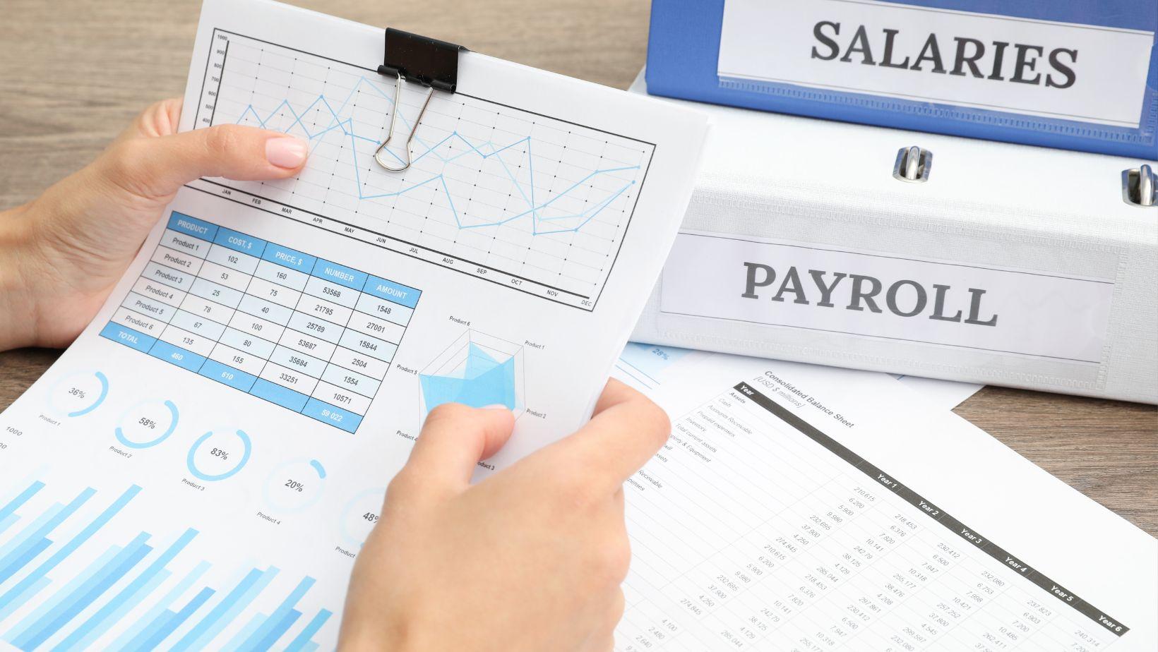 payroll paperwork tips, hiring payroll requirements, payroll onboarding checklist, small business payroll setup, payroll compliance guidance, payroll documentation essentials, first employee payroll, local payroll regulations, payroll processing tips, employee onboarding paperwork